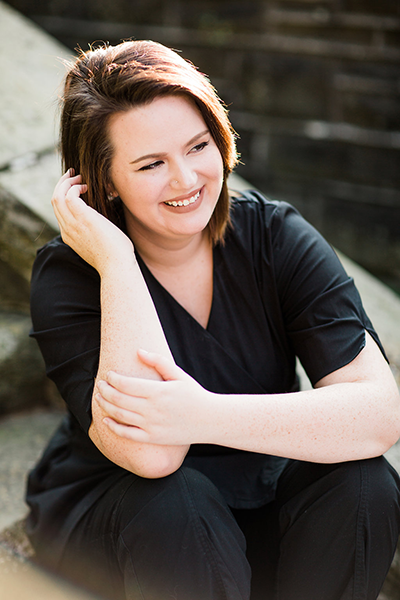 Headshot-Shawna-Web Headshot-Shawna-Web